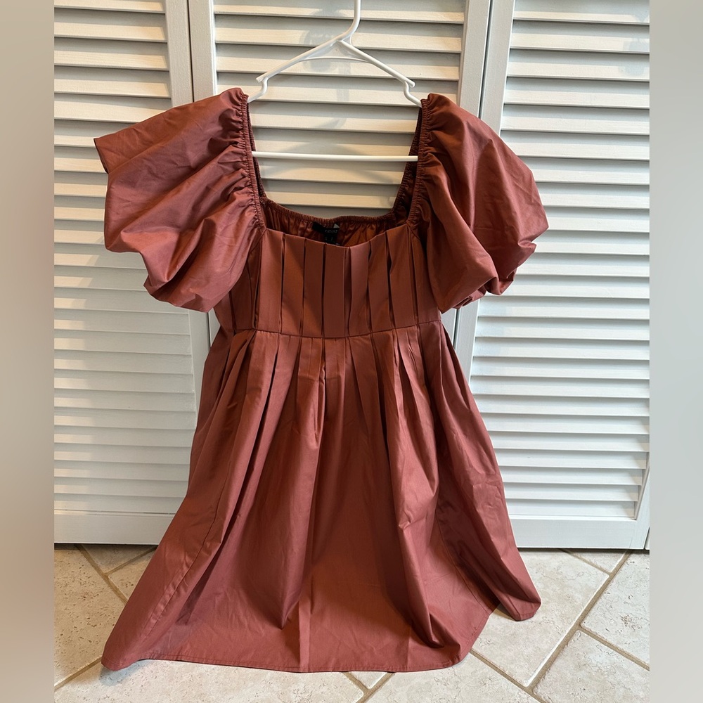 Forever 21 NWT Small Terracotta Pleated Dress